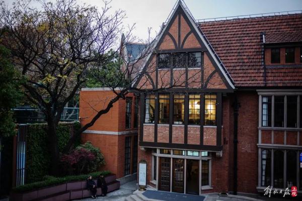 跟阿姨爷叔别苗头！上海年轻人流行吃食堂？网友：看馋了...