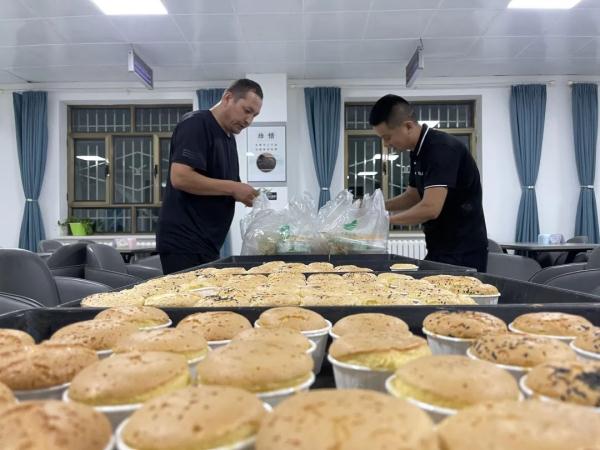 原来,公安局的“深夜食堂”是这样的 原来,公安局的“深夜食堂”是这样的