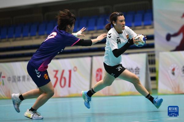 手球——全国女子锦标赛：江苏队晋级决赛