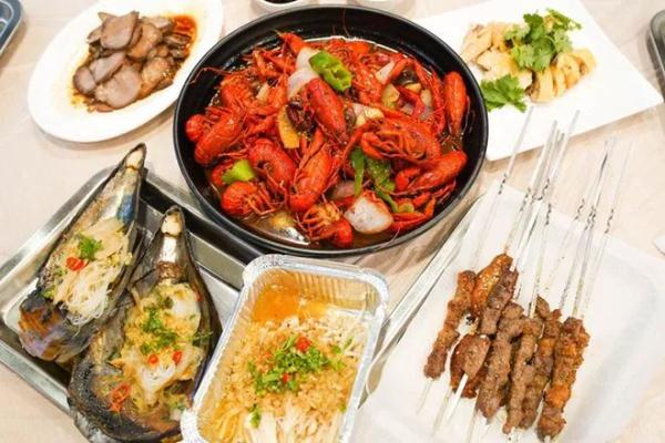 跟阿姨爷叔别苗头！上海年轻人流行吃食堂？网友：看馋了...