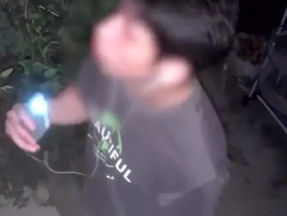 最担心的事发生了！上海独居女生后怕：不敢回家睡觉！陌生男子曾徘徊门口，差一点就…