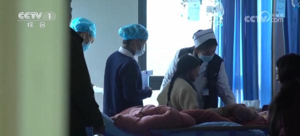在中国海拔最高的重症病房 医者仁心创造生命救助奇迹