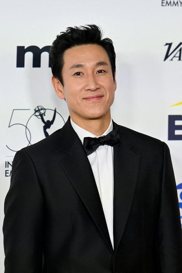 韩国演员李善均涉毒接受警方调查，曾参演《寄生虫》