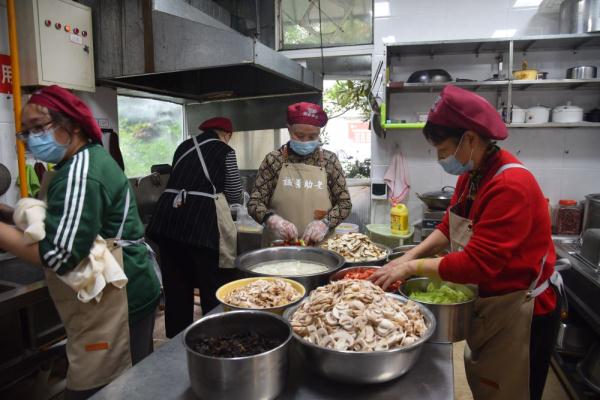 “奶奶食堂”9年免费供餐190万人次