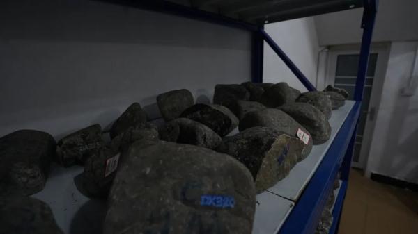 赌石直播套路深 您可千万别当真 赌石直播套路深 您可千万别当真