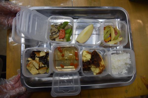 “奶奶食堂”9年免费供餐190万人次