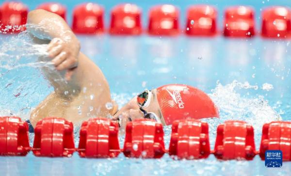 游泳——女子200米自由泳S5级：刘玉夺冠