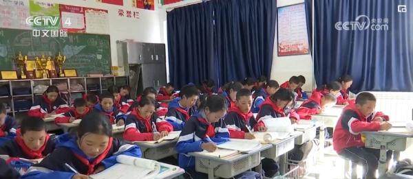 受教育权充分保障!“走出高原看世界”成为众多西藏孩子人生写照 受教育权充分保障!“走出高原看世界”成为众多西藏孩子人生写照