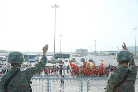 中国海军第44批护航编队访问卡塔尔