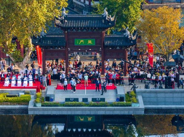 夫子庙前比射箭？一起“跟着赛事去旅行”