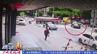 广州一劳斯莱斯撞上大货车,判责引热议 广州一劳斯莱斯撞上大货车,判责引热议