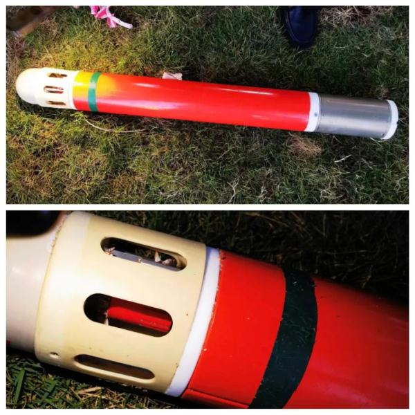 海南两名市民开摩托艇出海游玩,发现可疑装置! 海南两名市民开摩托艇出海游玩,发现可疑装置!