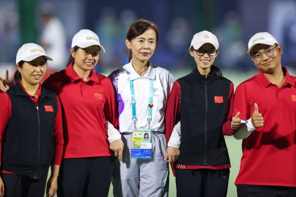 追光 | 亚残运会上的“草地冰壶” 追光 | 亚残运会上的“草地冰壶”