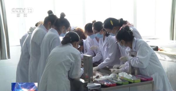 中西部基层定向免费本科医学生超8万人 中西部基层定向免费本科医学生超8万人