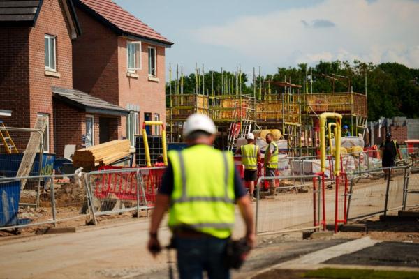 劳埃德银行预测英国房价2025年止跌回升 劳埃德银行预测英国房价2025年止跌回升