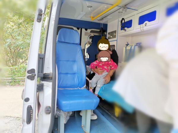 冲上热搜!猴子“绑架”3岁女童 冲上热搜!猴子“绑架”3岁女童