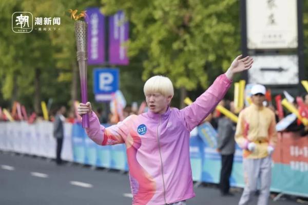 动漫照进现实！夺金后，他做了一件事…