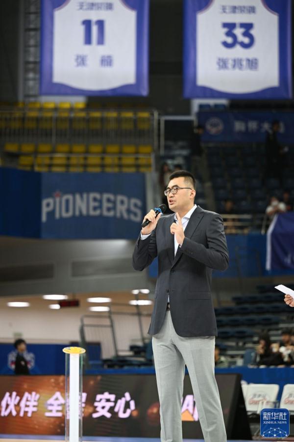 篮球 | 天津先行者队为张兆旭和张楠举办球衣退役仪式