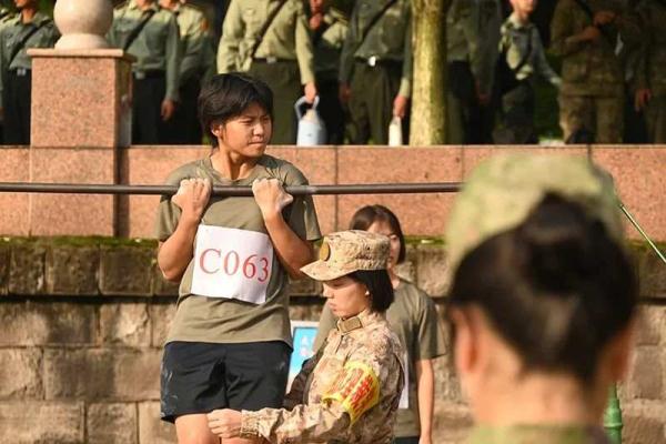 张桂梅的学生考上了军校,还勇夺“三冠王”! 张桂梅的学生考上了军校,还勇夺“三冠王”!