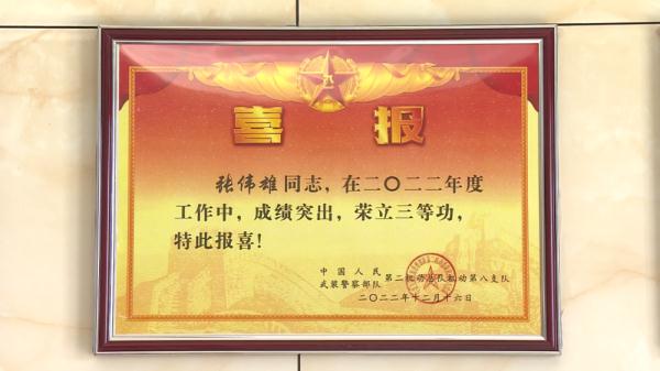 雷锋家乡三胞胎兄弟齐入伍 一家三代接力从军 雷锋家乡三胞胎兄弟齐入伍 一家三代接力从军