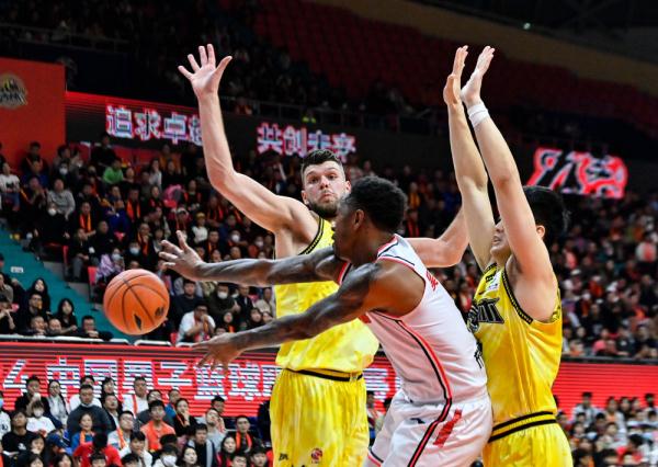 CBA综合|北京广东等4队继续连胜脚步