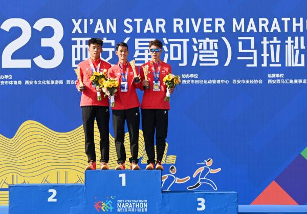 2023西安马拉松赛开跑 男子组冠军创赛事举办以来最好成绩