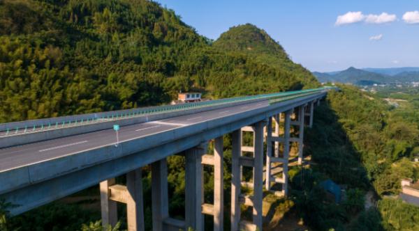 宜威高速通车,再添南向出川大通道 宜威高速通车,再添南向出川大通道