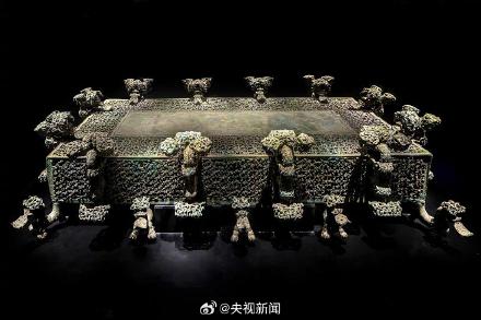 国宝云纹铜禁是数百件碎片复原的 国宝云纹铜禁是数百件碎片复原的