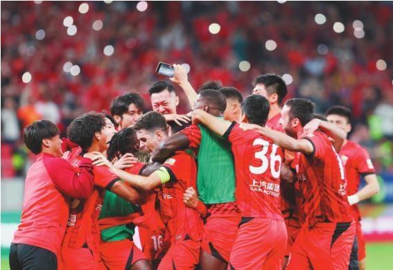 上海海港队提前一轮夺冠