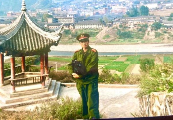 “一人当兵全家光荣”，一家当兵呢？