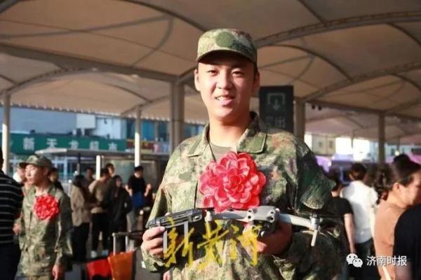 “一人当兵全家光荣”，一家当兵呢？