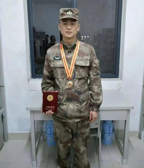 “一人当兵全家光荣”，一家当兵呢？