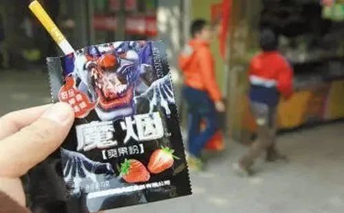 “鼻吸能量棒”竟成中小学生“新宠”？专家警示：危害极大！