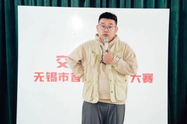 喜剧人大赛爆梗不断，让观众沉浸欢笑！