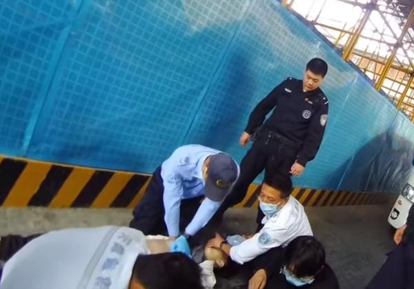 医院传来好消息，小伙子救回来了！