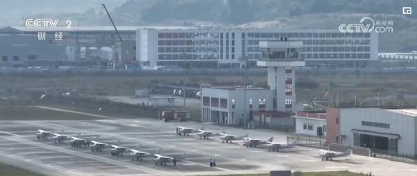 布局全链条生产 无人机产业在自贡“越飞越高”