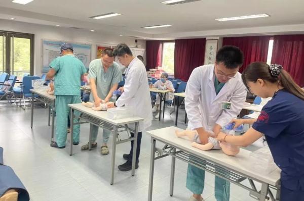 健康西城 | 首都医科大学附属复兴医院AHA心血管急救培训中心揭牌成立 健康西城 | 首都医科大学附属复兴医院AHA心血管急救培训中心揭牌成立