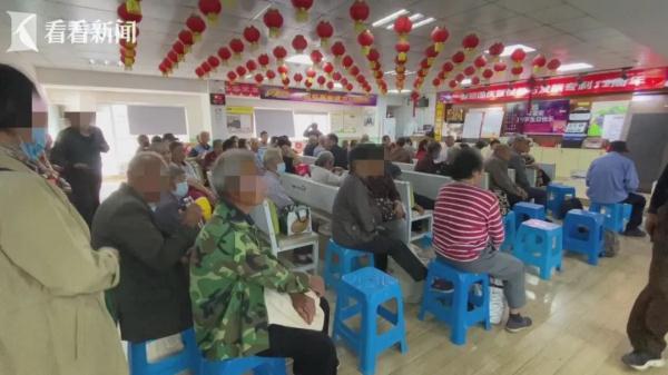 不吃药、不去医院,就躺床上?上海多位老人不惜和家人反目,也要买高价床垫? 不吃药、不去医院,就躺床上?上海多位老人不惜和家人反目,也要买高价床垫?