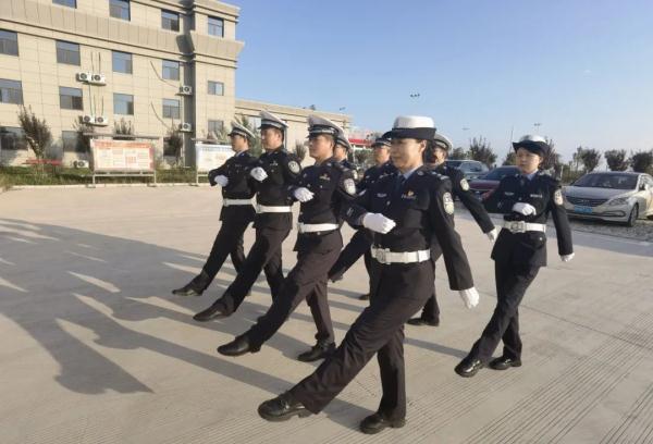 立足岗位铸精兵 实战训练锻铁军---庆阳市公安局交警支队持续组织开展大练兵活动