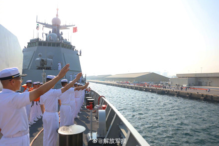中国海军第44批护航编队抵达阿联酋访问