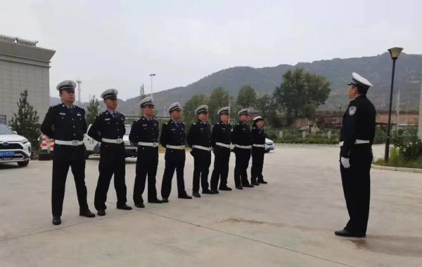 立足岗位铸精兵 实战训练锻铁军---庆阳市公安局交警支队持续组织开展大练兵活动