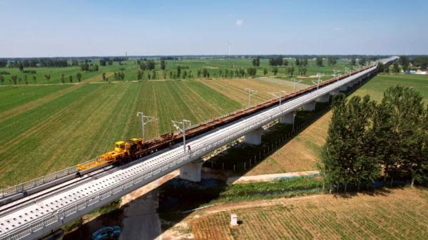 鲁豫牵手！高铁开通进入倒计时！