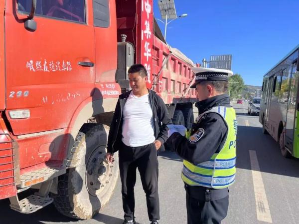 岷县公安交警扎实开展入甘货车“三落实”工作 全力筑牢交通安全防线