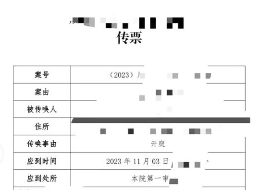 男人被误会地铁偷拍？当事东说念主最新发声