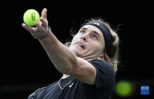 网球——巴黎大师赛:兹韦列夫晋级 网球——巴黎大师赛:兹韦列夫晋级