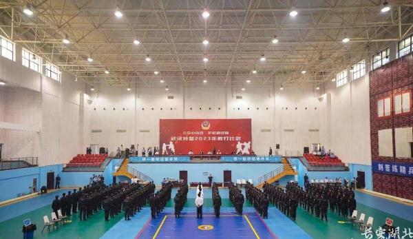 巅峰对决、肌肉霸屏,湖北武汉特警硬核“开战”! 巅峰对决、肌肉霸屏,湖北武汉特警硬核“开战”!