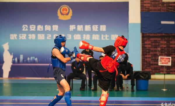 巅峰对决、肌肉霸屏,湖北武汉特警硬核“开战”! 巅峰对决、肌肉霸屏,湖北武汉特警硬核“开战”!