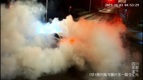 绿牌网约车飙车炸街？拘留！