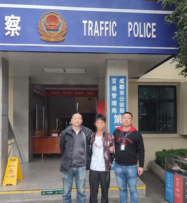 绿牌网约车飙车炸街？拘留！