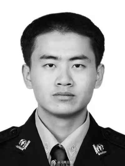 致敬!河南33岁民警因公牺牲无偿捐献器官 致敬!河南33岁民警因公牺牲无偿捐献器官